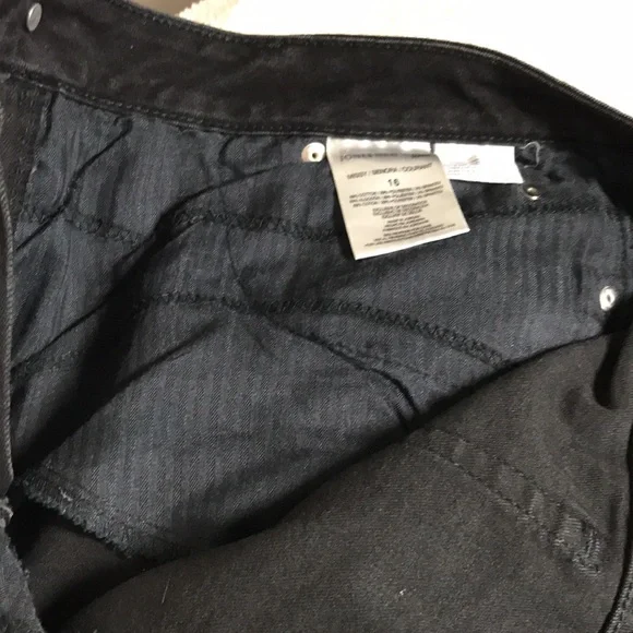 Jones New York Lexington Straight 16 Jeans Black Tummy Control